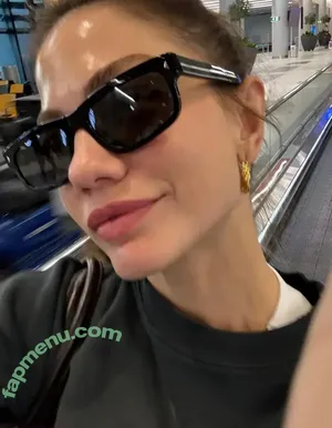 Demet Ozdemir / demetozdemir nude photo #0032