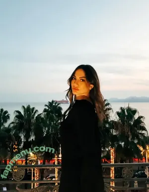 Demet Ozdemir / demetozdemir nude photo #0049
