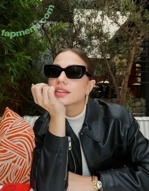 Demet Ozdemir / demetozdemir nude photo #0060