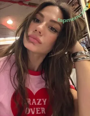 Demet Ozdemir / demetozdemir nude photo #0071