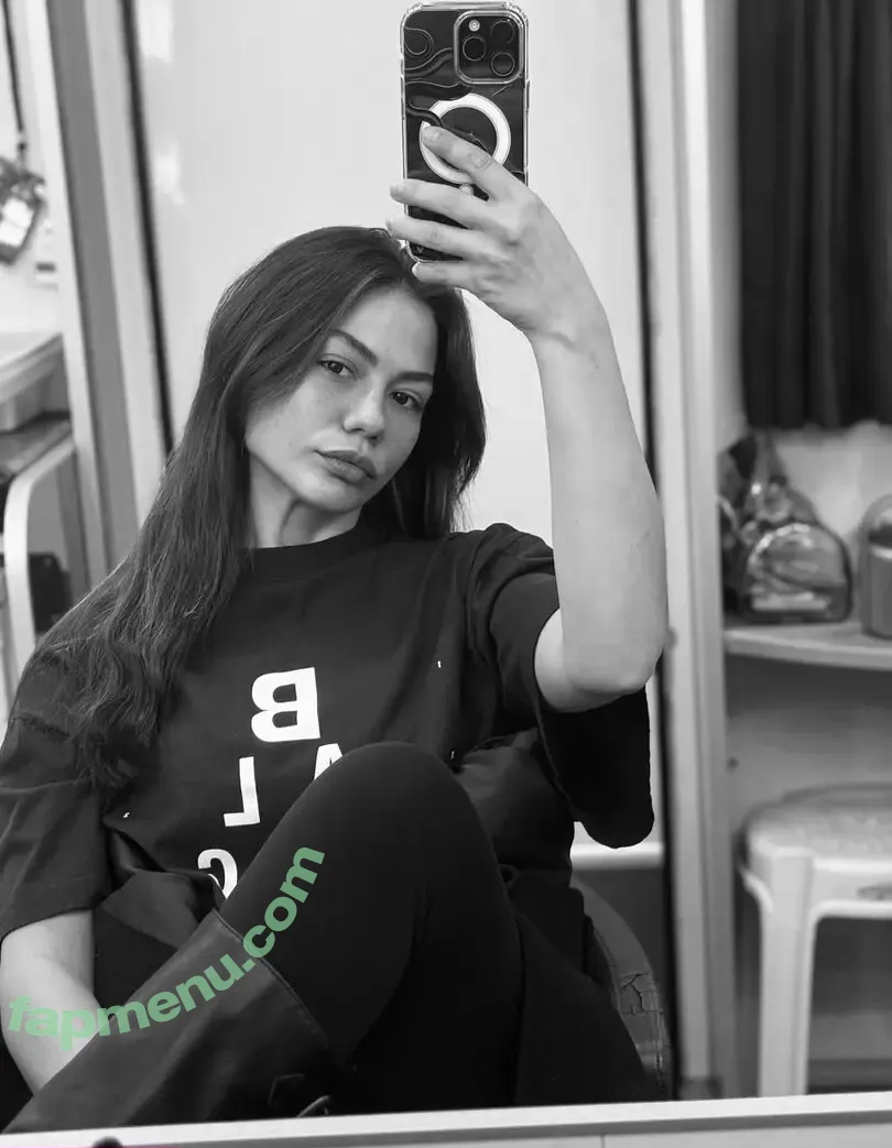 Demet Ozdemir nude photo #0027 (demetozdemir)