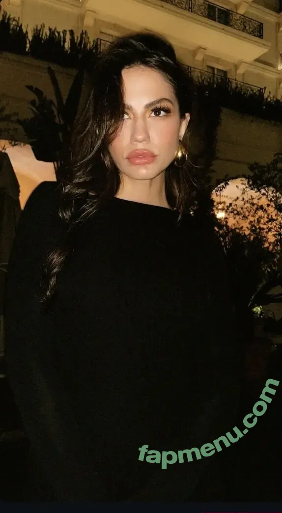 Demet Ozdemir nude photo #0042 (demetozdemir)