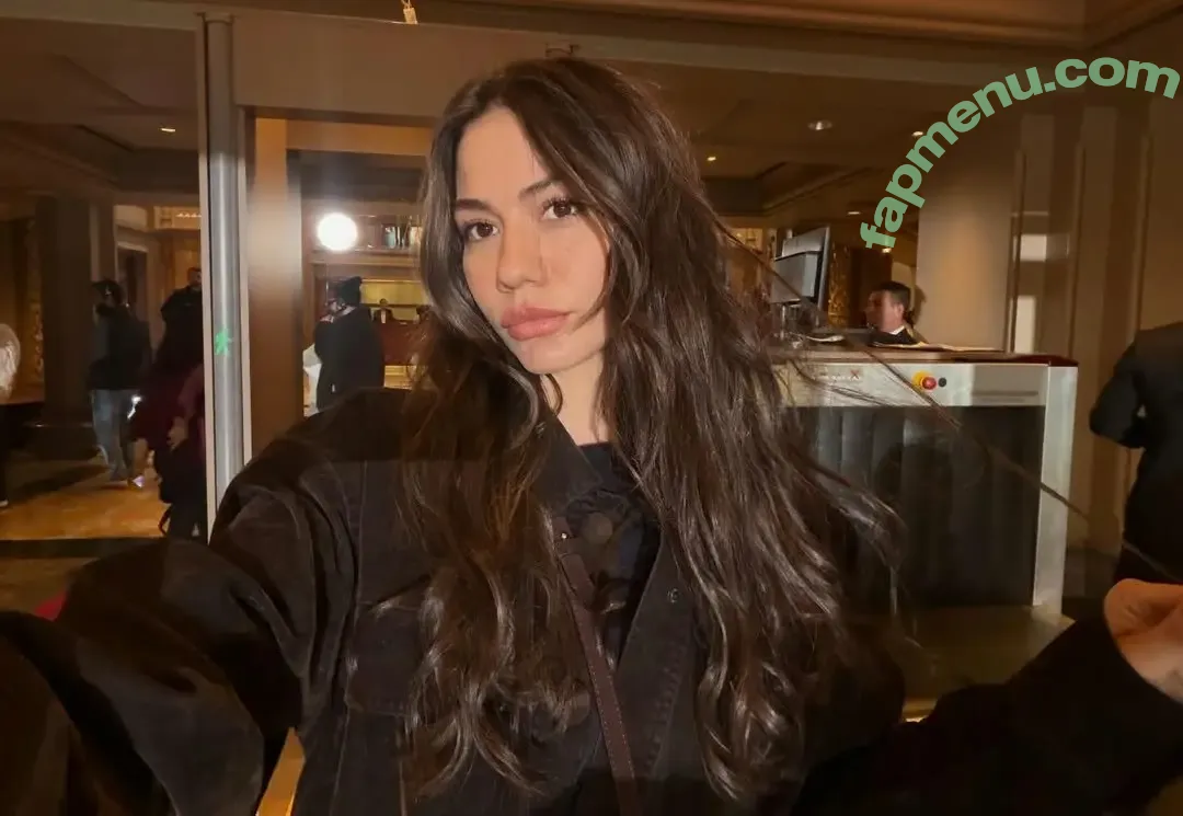 Demet Ozdemir nude photo #0093 (demetozdemir / dmtzdmr)