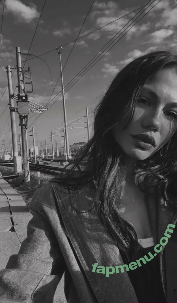 Demet Ozdemir nude photo #0098 (demetozdemir / dmtzdmr)