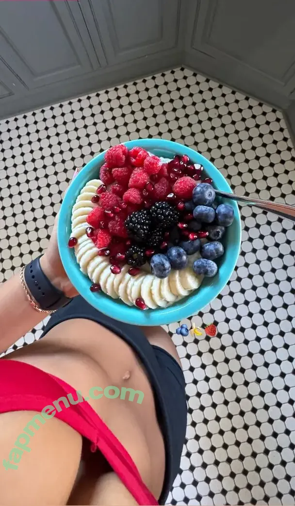 Demetra Dias nude photo #0044 (demetra.dias / demetradias)