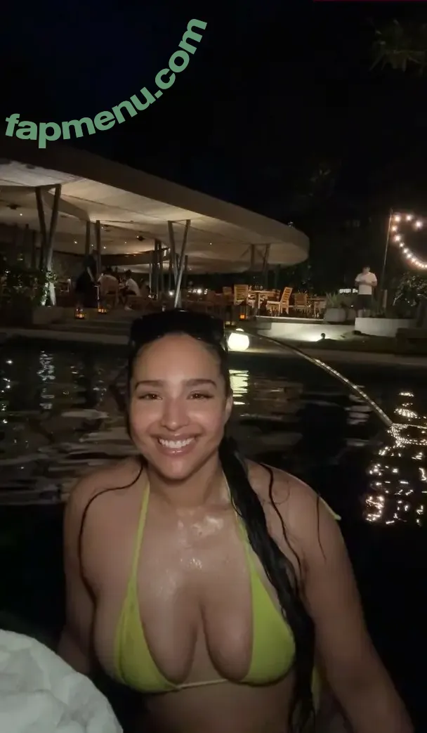 Demetria Obilor nude photo #0023 (Demetria Obilor)