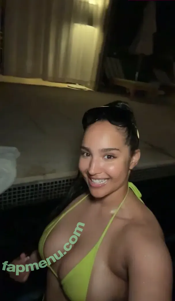 Demetria Obilor nude photo #0028 (Demetria Obilor)