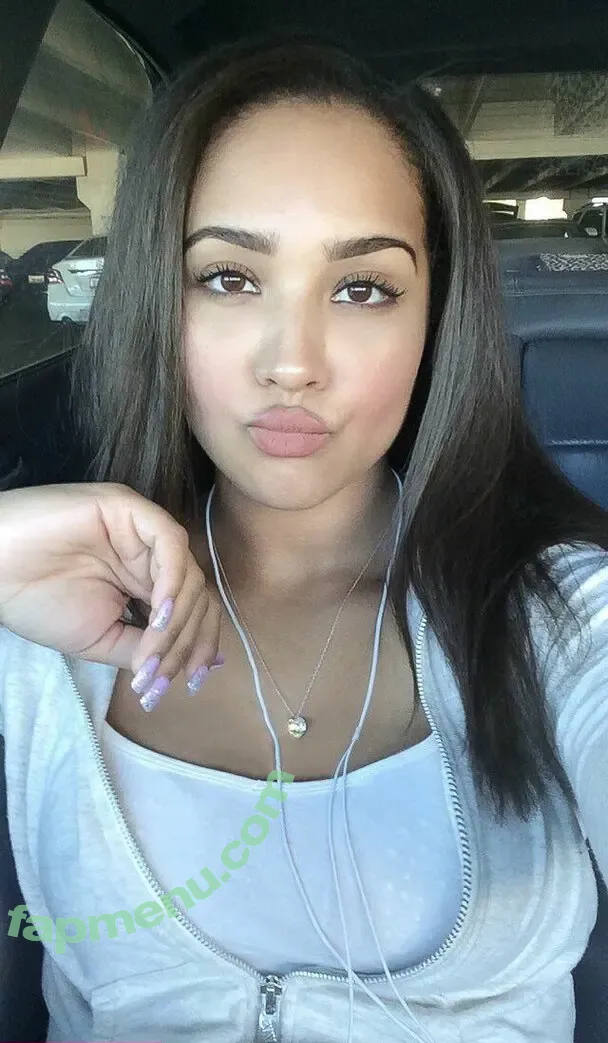 Demetria Obilor nude photo #0034 (Demetria Obilor)