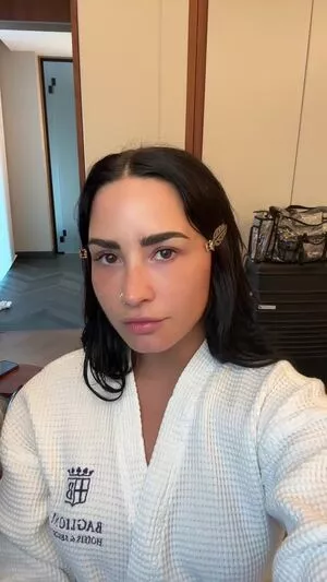 Demi Lovato / ddlovato / demi_lovato nude photo #0103