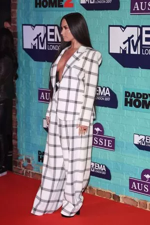 Demi Lovato / ddlovato / demi_lovato nude photo #0137