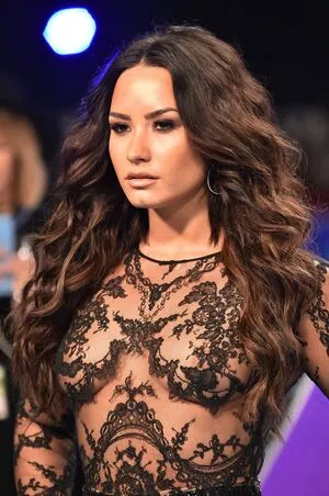 Demi Lovato / ddlovato / demi_lovato nude photo #0140