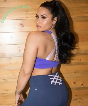 Demi Lovato / ddlovato / demi_lovato nude photo #0927