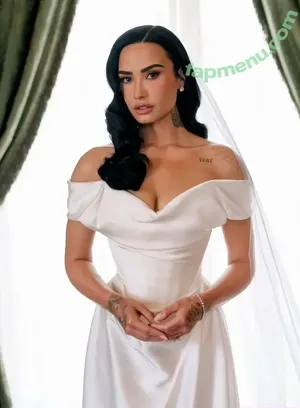 Demi Lovato / ddlovato / demi_lovato nude photo #0940
