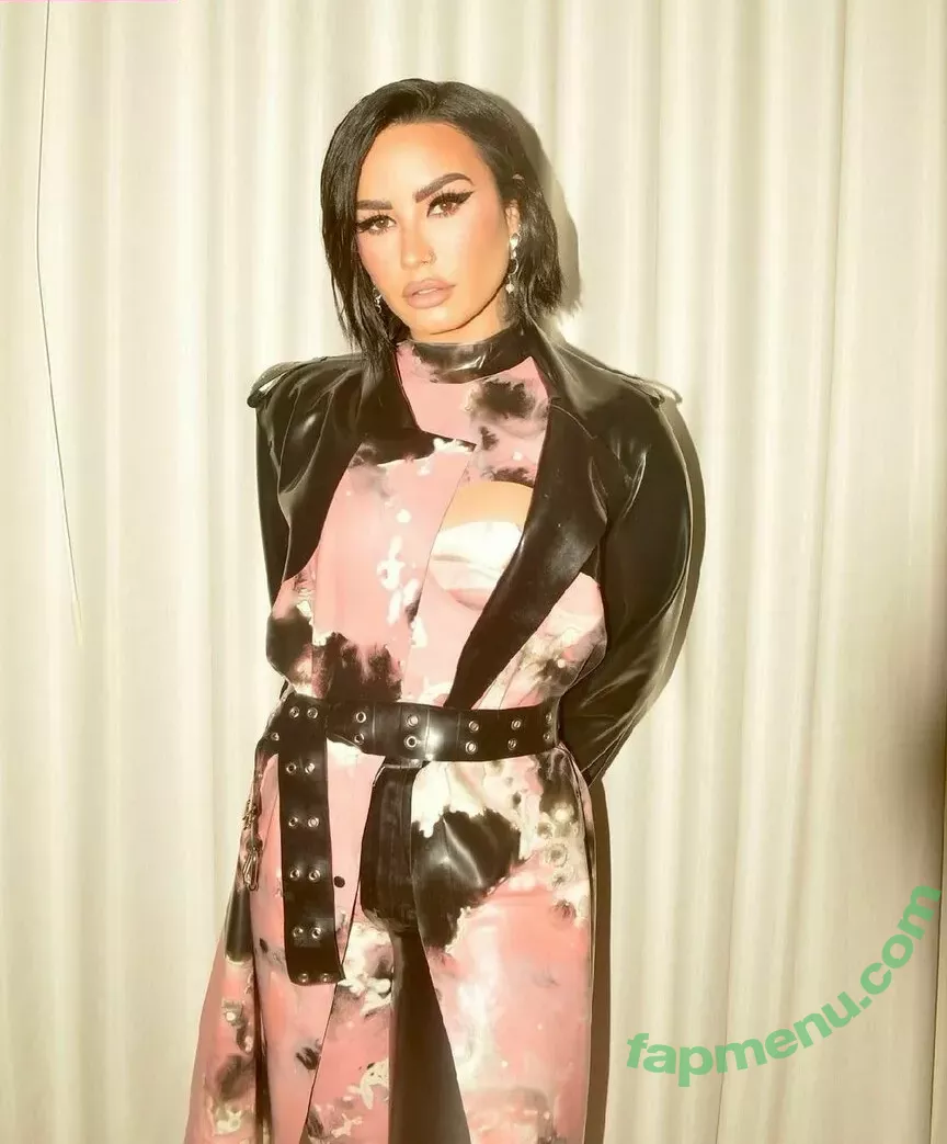 Demi Lovato nude photo #0065 (ddlovato / demi_lovato)