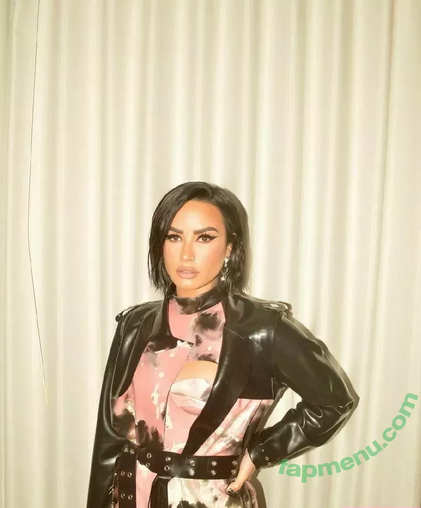 Demi Lovato nude photo #0066 (ddlovato / demi_lovato)
