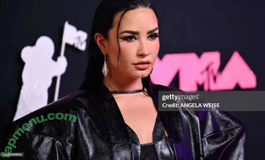 Demi Lovato nude photo #0076 (ddlovato / demi_lovato)