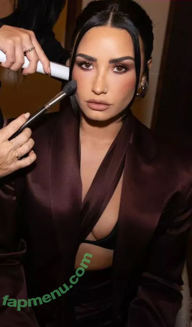 Demi Lovato nude photo #0098 (ddlovato / demi_lovato)