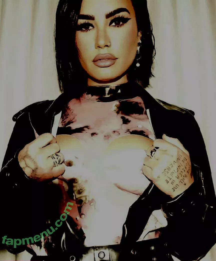 Demi Lovato nude photo #0110 (ddlovato / demi_lovato)