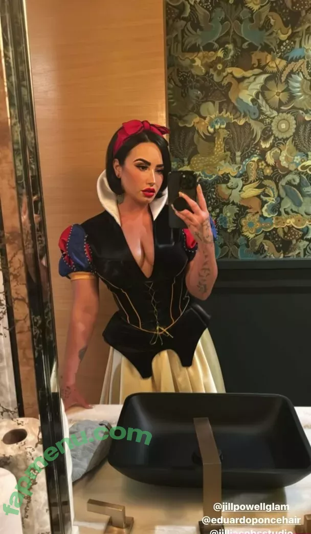 Demi Lovato nude photo #0118 (ddlovato / demi_lovato)