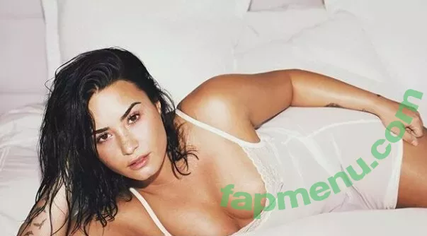 Demi Lovato nude photo #0234 (ddlovato)