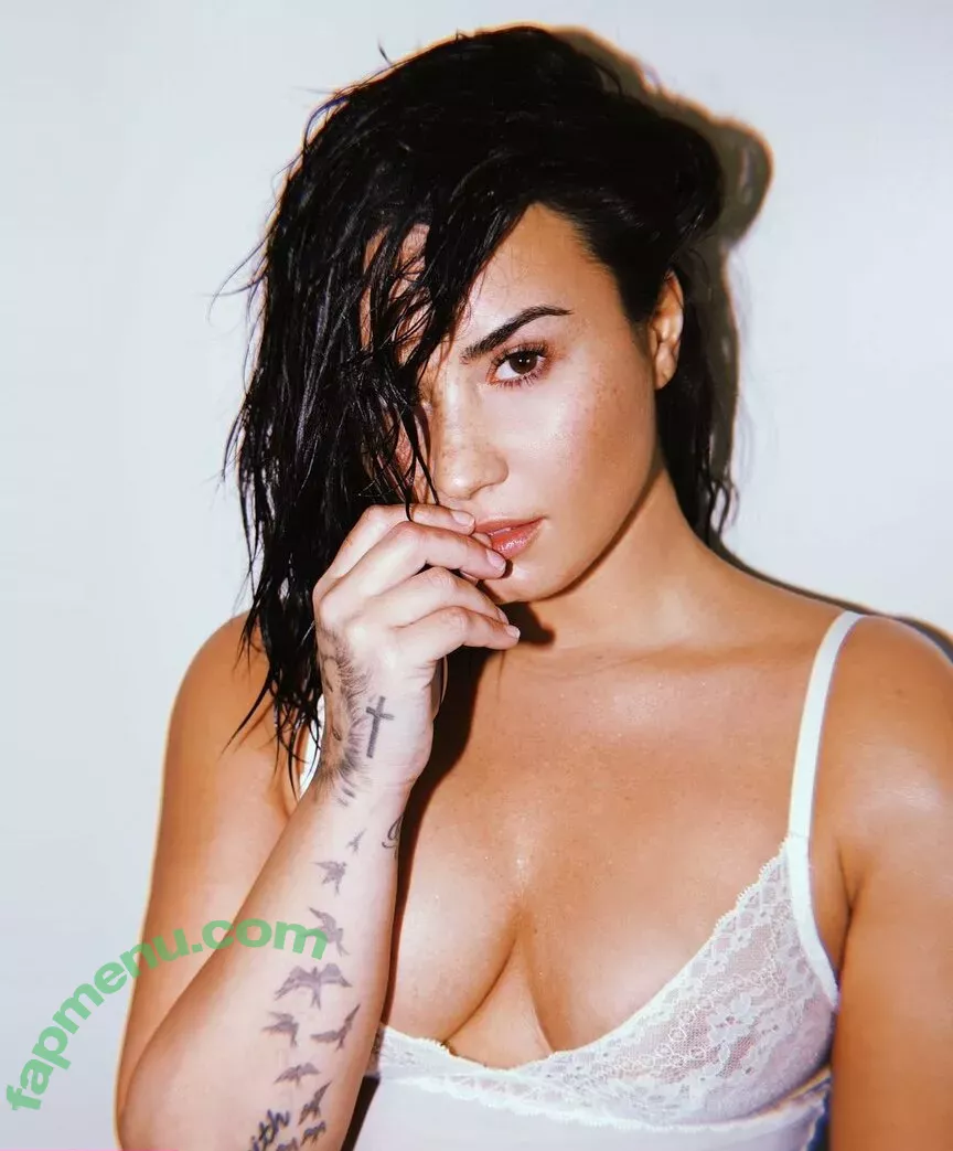 Demi Lovato nude photo #0236 (ddlovato)