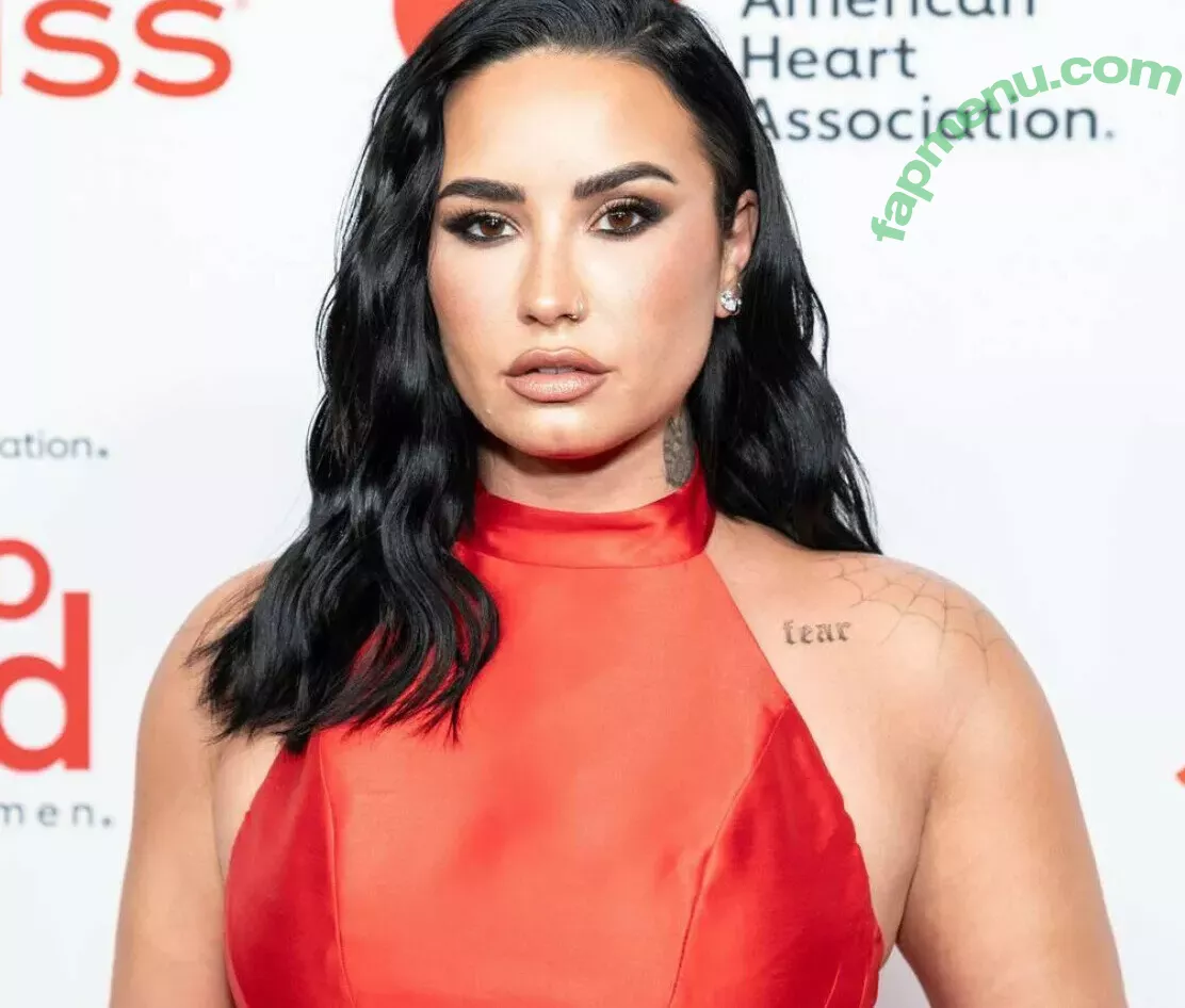 Demi Lovato nude photo #0290 (ddlovato / demi_lovato)