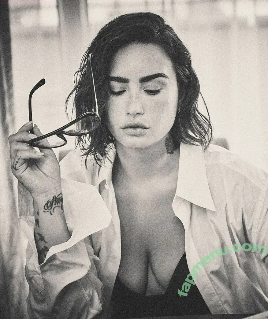 Demi Lovato nude photo #0849 (ddlovato)