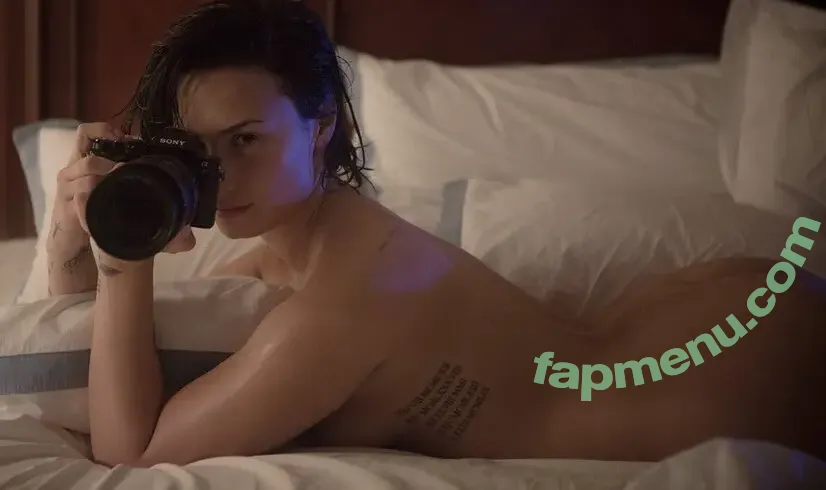 Demi Lovato nude photo #0850 (ddlovato)