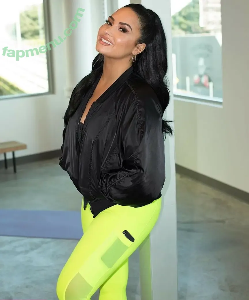 Demi Lovato nude photo #0929 (ddlovato / demi_lovato)
