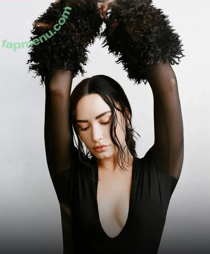 Demi Lovato nude photo #0976 (ddlovato)