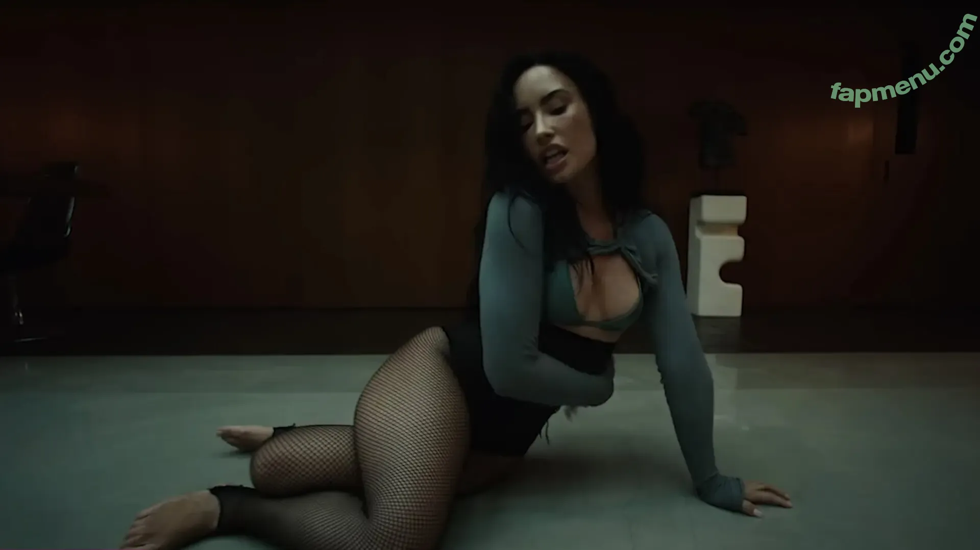 Demi Lovato nude photo #0994 (ddlovato)