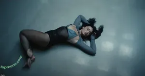 Demi Lovato / ddlovato nude photo #1008