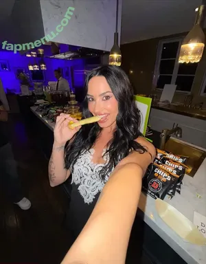 Demi Lovato / ddlovato nude photo #1106