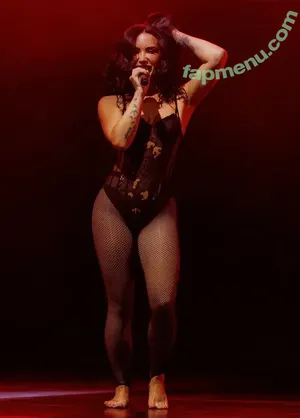 Demi Lovato / ddlovato nude photo #1132