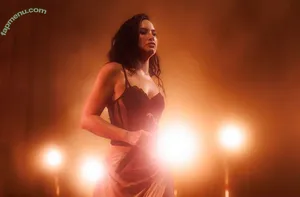 Demi Lovato / ddlovato nude photo #1139