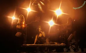 Demi Lovato / ddlovato nude photo #1142