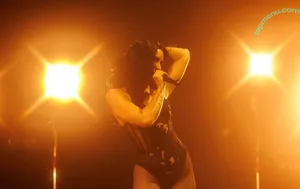 Demi Lovato / ddlovato nude photo #1145