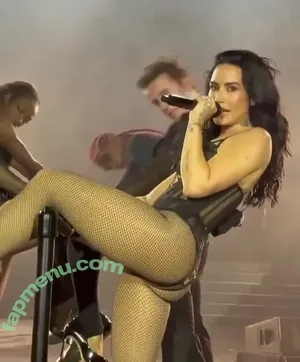 Demi Lovato / ddlovato nude photo #1166