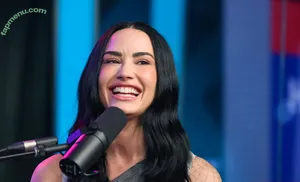 Demi Lovato / ddlovato nude photo #1182