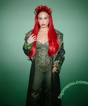 Demi Lovato / ddlovato nude photo #1205