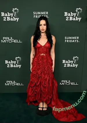 Demi Lovato / ddlovato nude photo #1281