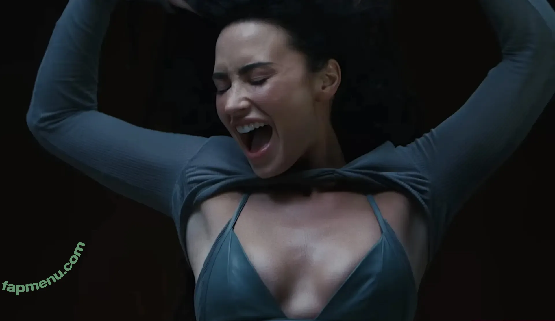Demi Lovato nude photo #1016 (ddlovato)