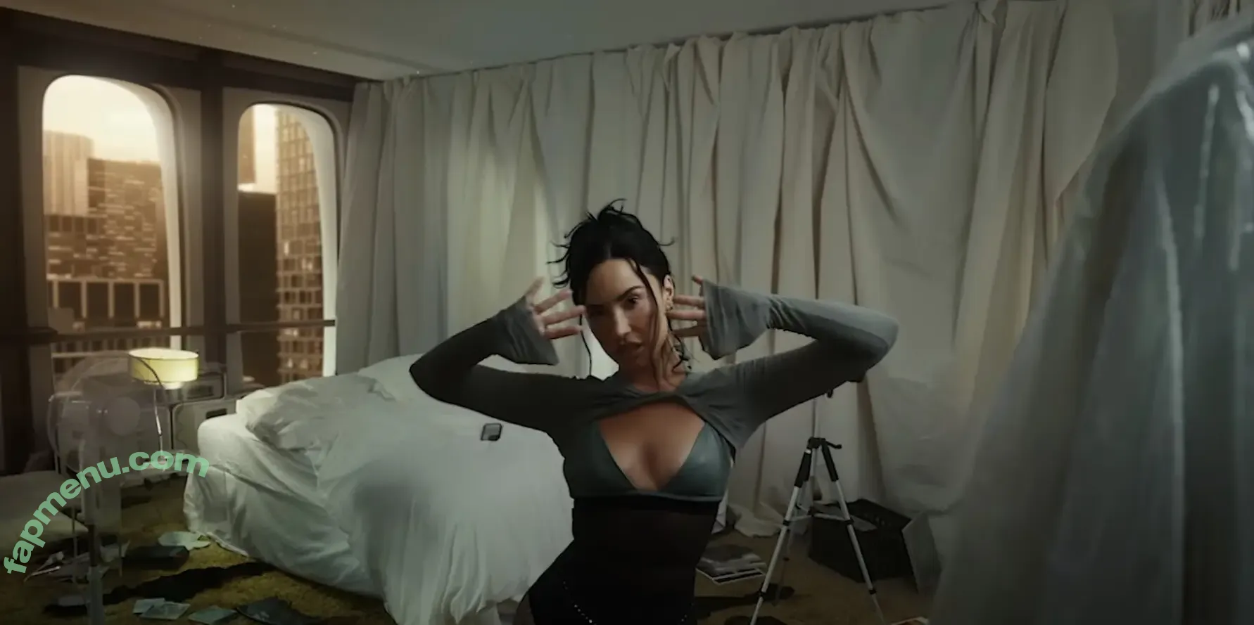 Demi Lovato nude photo #1066 (ddlovato)