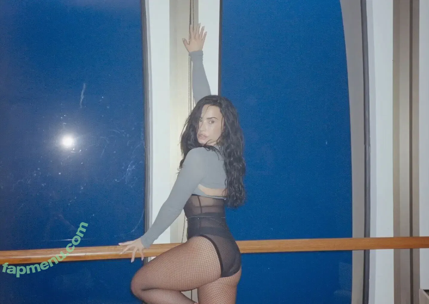 Demi Lovato nude photo #1076 (ddlovato)