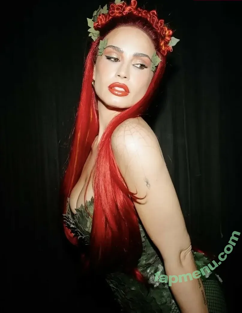 Demi Lovato nude photo #1195 (ddlovato)