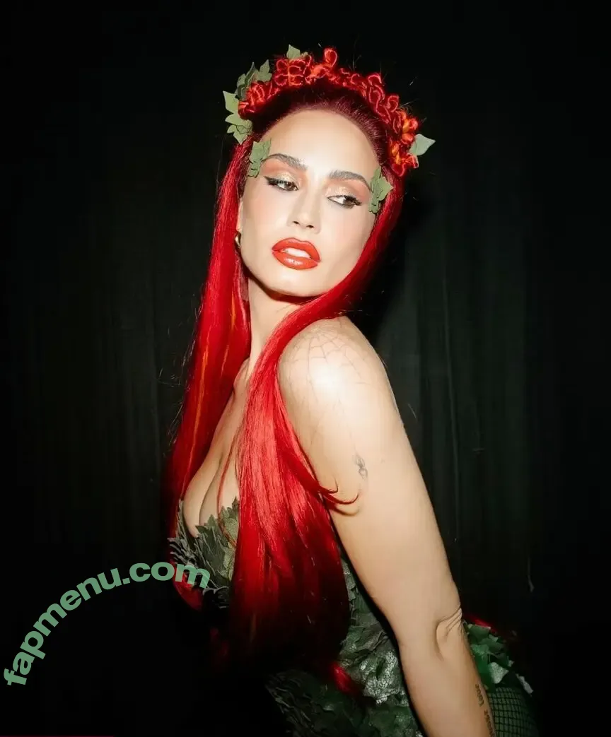 Demi Lovato nude photo #1201 (ddlovato)