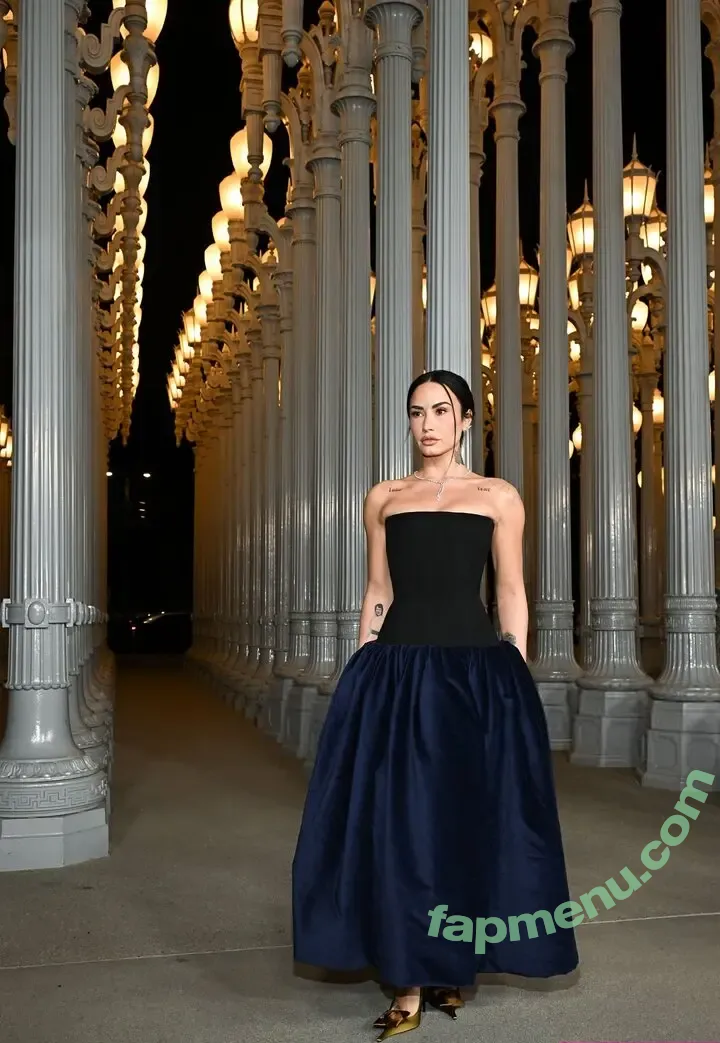 Demi Lovato nude photo #1213 (ddlovato)