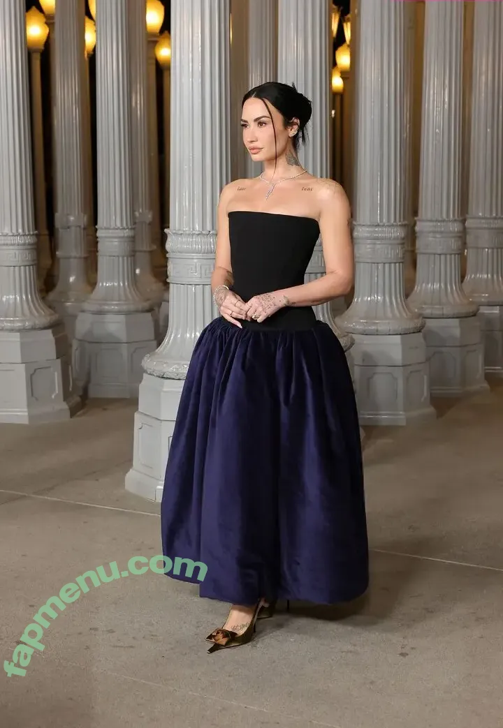 Demi Lovato nude photo #1230 (ddlovato)