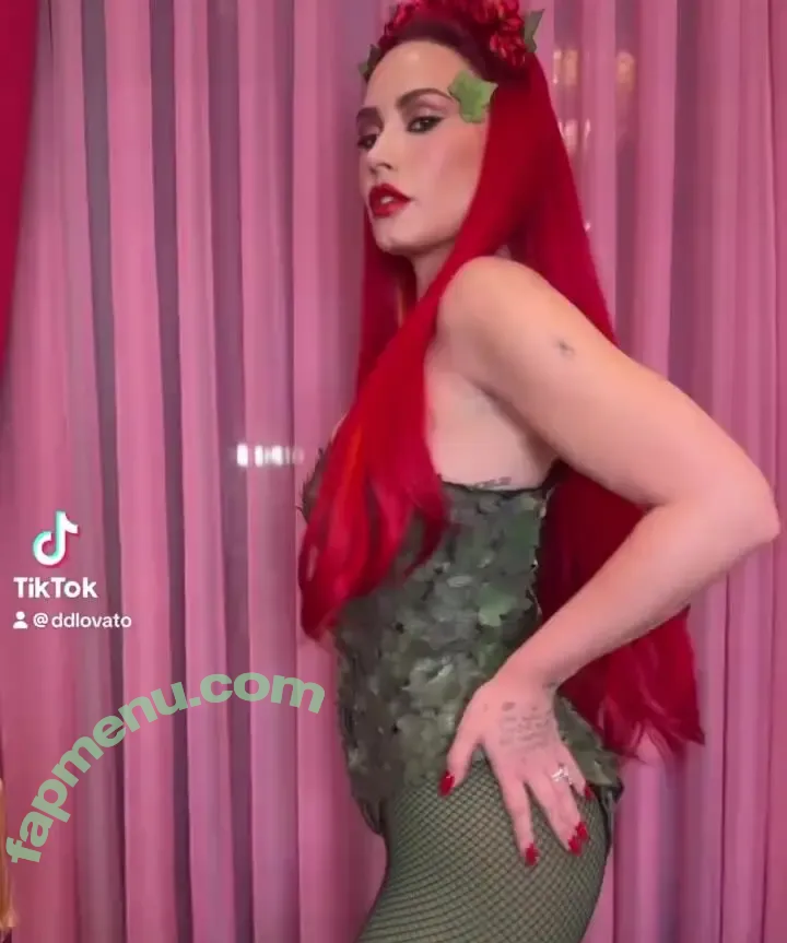 Demi Lovato nude photo #1241 (ddlovato)