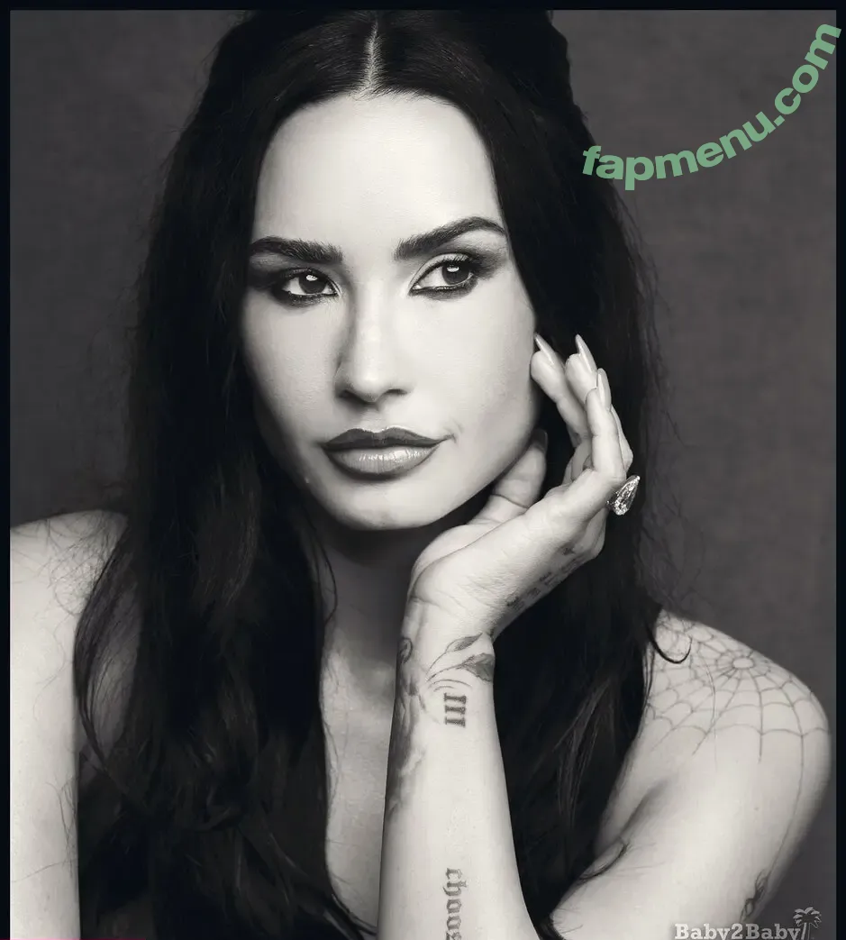 Demi Lovato nude photo #1293 (ddlovato)